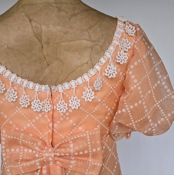 Vintage Bridgerton Puff Sleeve Orange Cream Bow Back Crochet Fringe Dress, XS/S - Picture 4 of 12